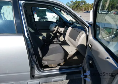 2010 Ford Escape Xls from USA, damaged, VIN 1FMCU0C74AKA85310